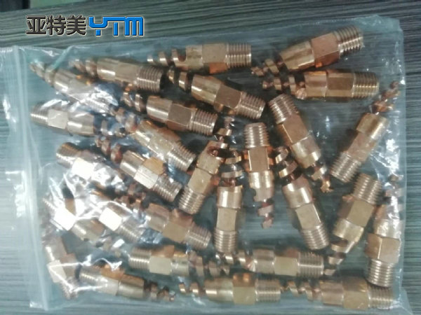 黄铜螺旋喷嘴
